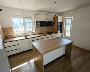 IMG c49d5fcc098e29b3cd5da825b9e81ece V